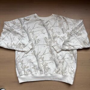 Women's Cream Tree-Print Crewneck Sweatshirt